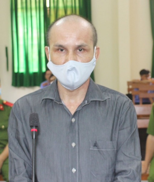 Trộm xe máy, lãnh án 4 năm 6 tháng tù