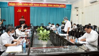 Văn kiện trình đại hội đảng cần thống nhất giữa ý Đảng với lòng dân Văn kiện trình đại hội đảng cần thống nhất giữa ý Đảng với lòng dân