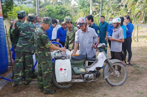 Thanh niên lực lượng vũ trang tỉnh tham gia xây dựng nông thôn mới Thanh niên lực lượng vũ trang tỉnh tham gia xây dựng nông thôn mới