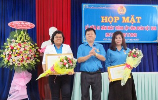 Chị Huỳnh Vũ gương sáng học tập và làm theo Bác