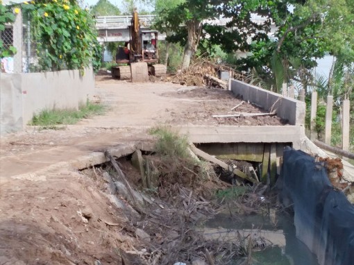 Tiên Thủy thi công đường ĐX04