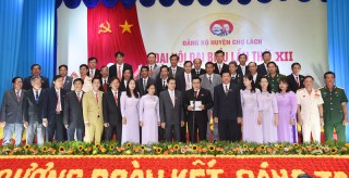 Đại hội đại biểu Đảng bộ huyện Chợ Lách nhiệm kỳ 2020 - 2025 thành công tốt đẹp Đại hội đại biểu Đảng bộ huyện Chợ Lách nhiệm kỳ 2020 - 2025 thành công tốt đẹp