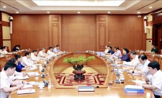 Bộ Chính trị làm việc về chuẩn bị đại hội các đảng bộ trực thuộc Trung ương Bộ Chính trị làm việc về chuẩn bị đại hội các đảng bộ trực thuộc Trung ương