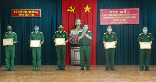 Hoạt động tuyên huấn trong lực lượng vũ trang tỉnh Hoạt động tuyên huấn trong lực lượng vũ trang tỉnh