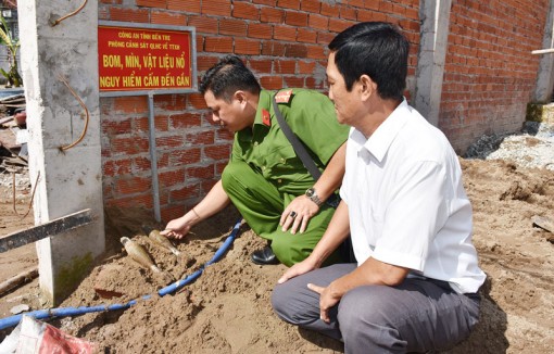 Công an tỉnh tiếp nhận, thu gom vật liệu nổ