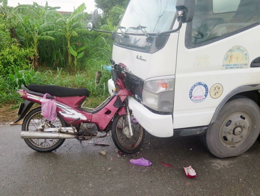 Tai nạn giao thông đường bộ làm 2 người chết