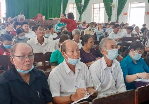 Bình Đại tuyên truyền chính sách bảo hiểm xã hội tự nguyện, bảo hiểm y tế hộ gia đình