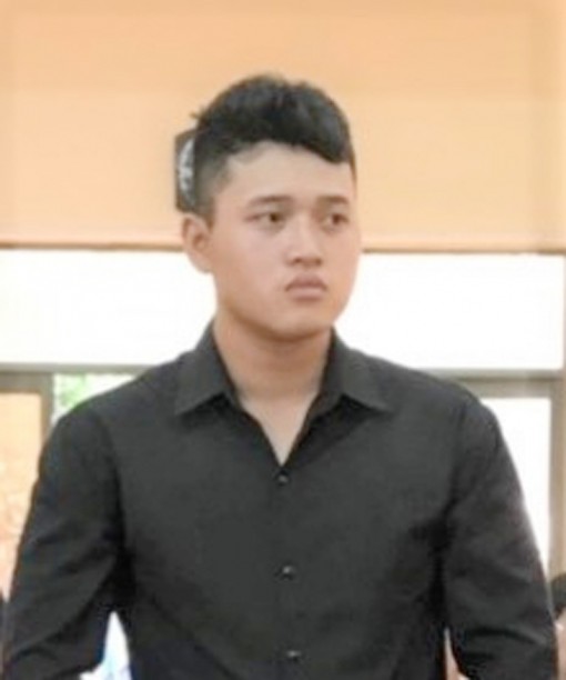 Uống rượu điều khiển xe gây tai nạn chết người, bị phạt 2 năm 6 tháng tù Uống rượu điều khiển xe gây tai nạn chết người, bị phạt 2 năm 6 tháng tù