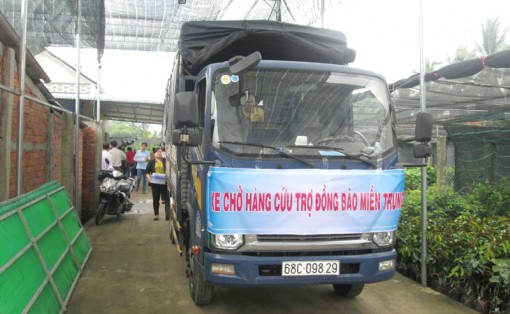 Chung một tấm lòng hướng về miền Trung