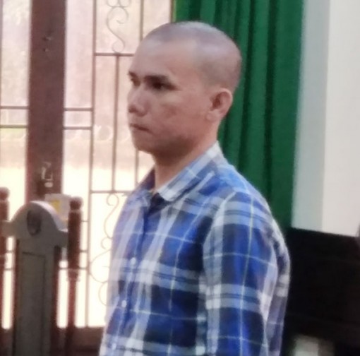 Trộm cắp liền tay, bị cáo lãnh án 1 năm 6 tháng tù Trộm cắp liền tay, bị cáo lãnh án 1 năm 6 tháng tù