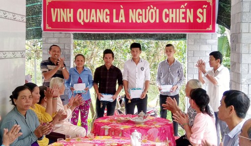 Xã Phước Mỹ Trung làm tốt công tác tuyển quân Xã Phước Mỹ Trung làm tốt công tác tuyển quân