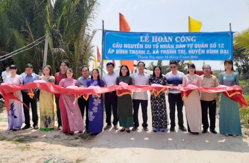 Phó chủ tịch Thường trực UBND tỉnh dự lễ khánh thành cầu tại huyện Bình Đại