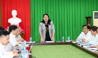 Phó chủ tịch UBND tỉnh Nguyễn Thị Bé Mười tiếp và làm việc với Công ty TNHH Hệ thống Thông minh