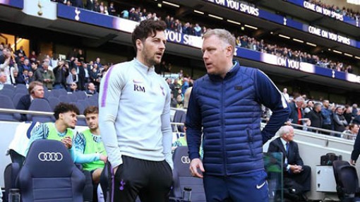 Tottenham chính thức bổ nhiệm Mason thay Mourinho