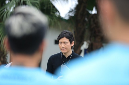 CLB Hà Nội lại có biến, ông Park ngồi ghế nóng