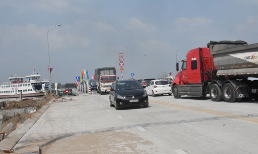 Phà tạm Rạch Miễu vận hành trung bình 105 chuyến mỗi ngày Phà tạm Rạch Miễu vận hành trung bình 105 chuyến mỗi ngày