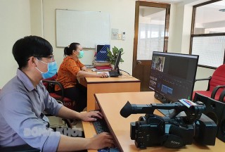 Chuyển đổi số trong báo chí Chuyển đổi số trong báo chí