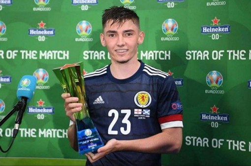 Tin chuyển nhượng 24-6-2021: Van de Beek không muốn là 'vật tế thần' trong vụ Sancho