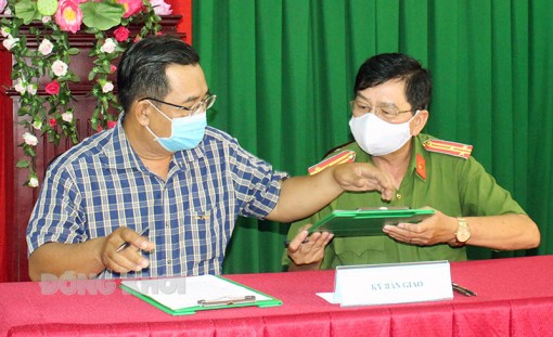 TP. Bến Tre bàn giao hơn 1,4 ngàn cơ sở do UBND xã, phường quản lý nhà nước về phòng cháy, chữa cháy