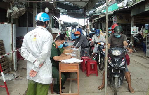 Mỏ Cày Bắc tạm dừng hoạt động bến đò Bang Tra Mỏ Cày Bắc tạm dừng hoạt động bến đò Bang Tra