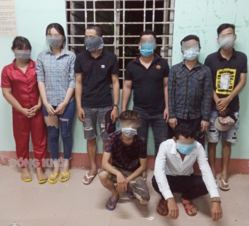 Bắt nhóm đối tượng vi phạm quy định về phòng, chống dịch Covid-19