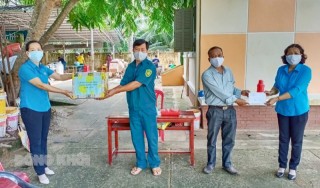 Hội Nông dân tỉnh hỗ trợ 4 tấn nông sản cho tuyến đầu phòng, chống dịch Covid-19