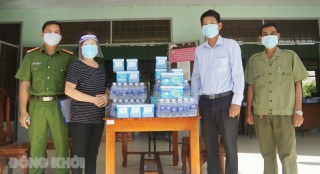 Hội Bảo trợ Bệnh nhân nghèo vận động tặng quà công tác phòng, chống dịch Covid-19