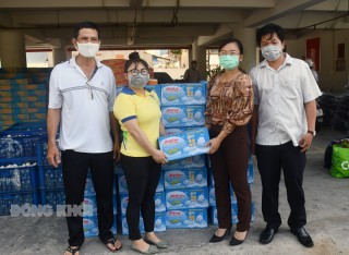 MTTQ tỉnh tiếp nhận tiền, hàng hỗ trợ phòng chống dịch Covid-19