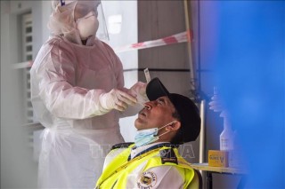 Malaysia ghi nhận số ca nhiễm trong ngày lần đầu vượt 20.000 ca