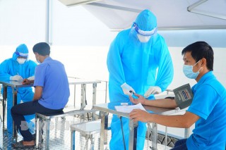 Triển khai chiến dịch tiêm vắc-xin phòng Covid-19