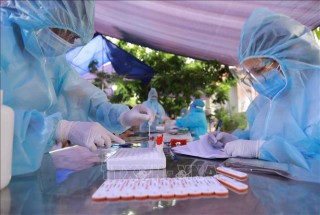 Ngày 15-8-2021, Việt Nam công bố 9.580 ca dương tính mới; số ca nhiễm tại TP Hồ Chí Minh, Bình Dương tăng lên