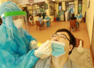 Việt Nam ghi nhận 10.654 ca mắc mới COVID-19 và 380 ca tử vong