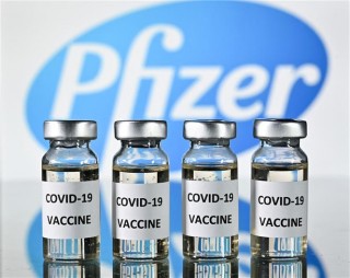 COVID-19 tới 6 giờ ngày 24-8-2021: Mỹ cấp phép đầy đủ cho vaccine Pfizer; Ấn Độ dự báo làn sóng dịch thứ 3