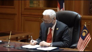 Các phe phái tại Malaysia đoàn kết chống lại đại dịch COVID-19