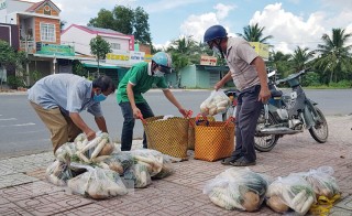 Nông dân Châu Thành với chuyến xe nghĩa tình “0 đồng”