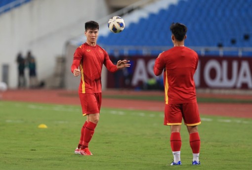 Danh sách tuyển Việt Nam đấu Trung Quốc: Công Phượng tái xuất