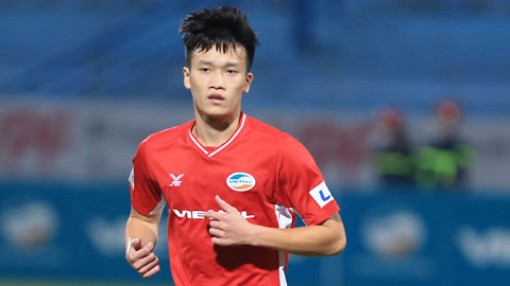 Pathum United chính thức đề nghị Viettel chuyển nhượng Hoàng Đức