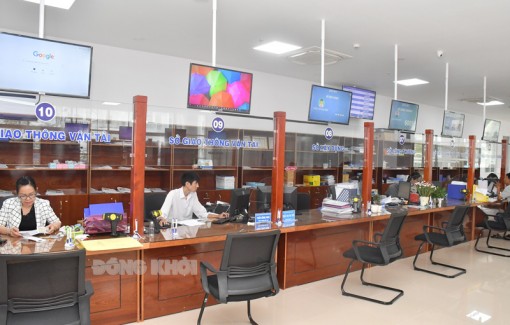 Công an tỉnh tiếp nhận và giải quyết thủ tục hành chính trực tuyến mức độ 3, 4 Công an tỉnh tiếp nhận và giải quyết thủ tục hành chính trực tuyến mức độ 3, 4