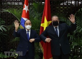 Chủ tịch nước Nguyễn Xuân Phúc hội kiến Thủ tướng Cuba
