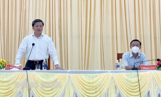 Bí thư Tỉnh ủy Lê Đức Thọ làm việc với Huyện ủy Thạnh Phú