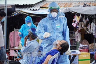 Tiếp tục quản lý, giám sát chặt chẽ người về từ vùng dịch