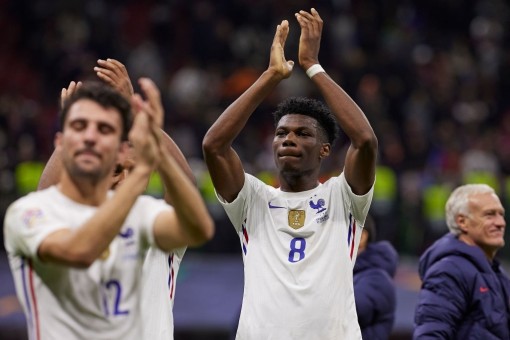 Chuyển nhượng tối 13-10-2021: MU thâu tóm 'bom tấn', Koeman nhận tối hậu thư?