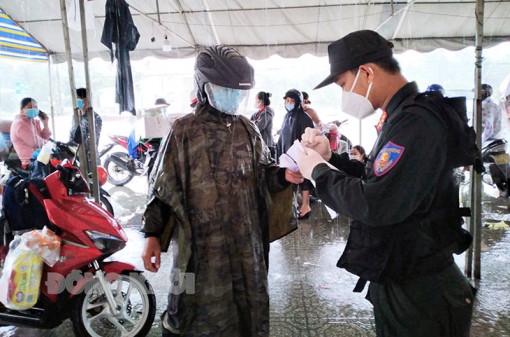 Tiếp nhận 775 công dân về quê trong ngày 18-10-2021