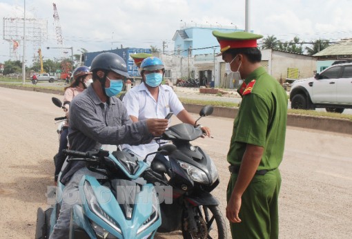 Hơn 10 ngàn công dân tỉnh về quê trong ngày 3-11-2021