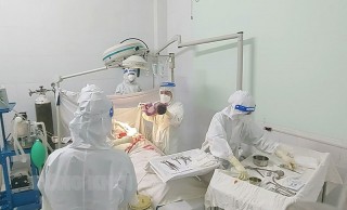 Mổ lấy thai thành công một thai phụ nhiễm Covid-19