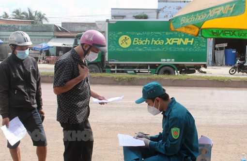 Tiếp nhận hơn 7,4 ngàn công dân tỉnh về quê trong ngày 10-11-2021