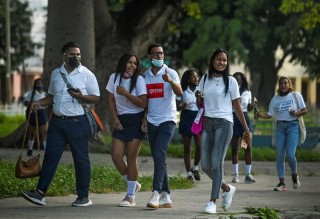 Cuba ổn định trong bình thường mới; Mỹ dẫn đầu ca nhiễm theo ngày