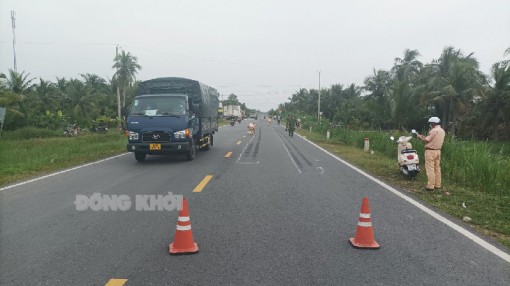 Tai nạn gia thông đường bộ làm 2 người thương vong Tai nạn gia thông đường bộ làm 2 người thương vong