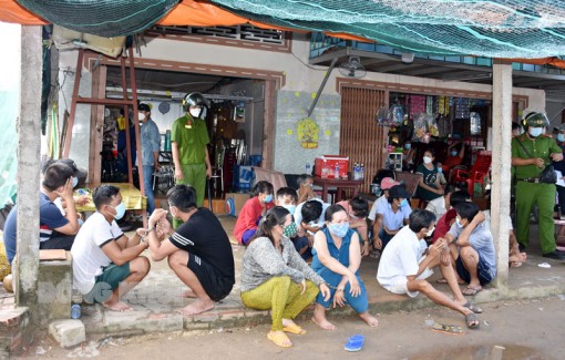 Đảm bảo an ninh trật tự và phòng chống dịch trong trạng thái bình thường mới