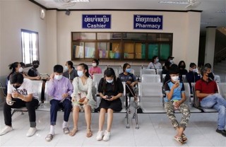 Số ca mắc mới COVID-19 tại Lào giảm mạnh nhưng vẫn ở mức 4 con số